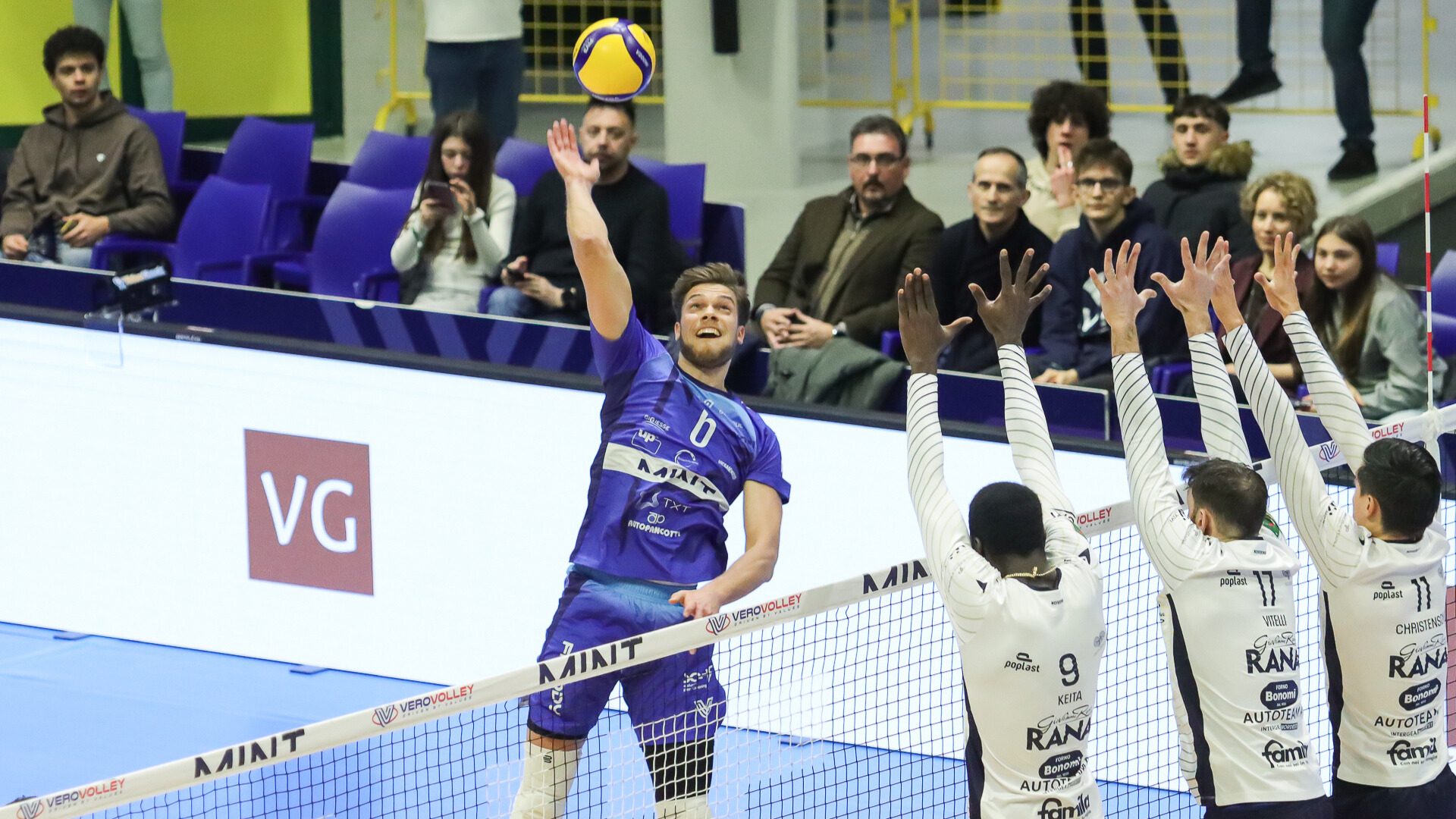 8a1ece00-175b-4c7c-90ae-e1de294914cf