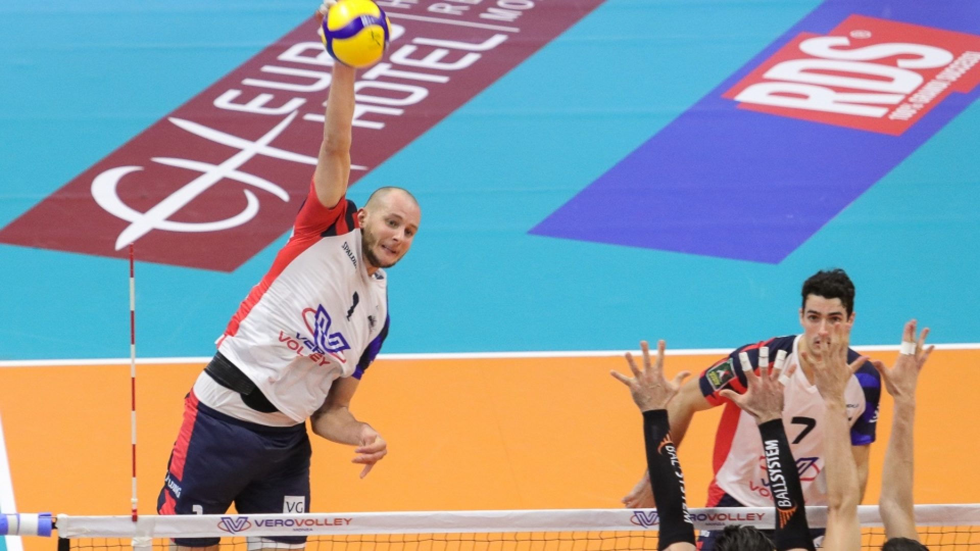 Kurek in attacco