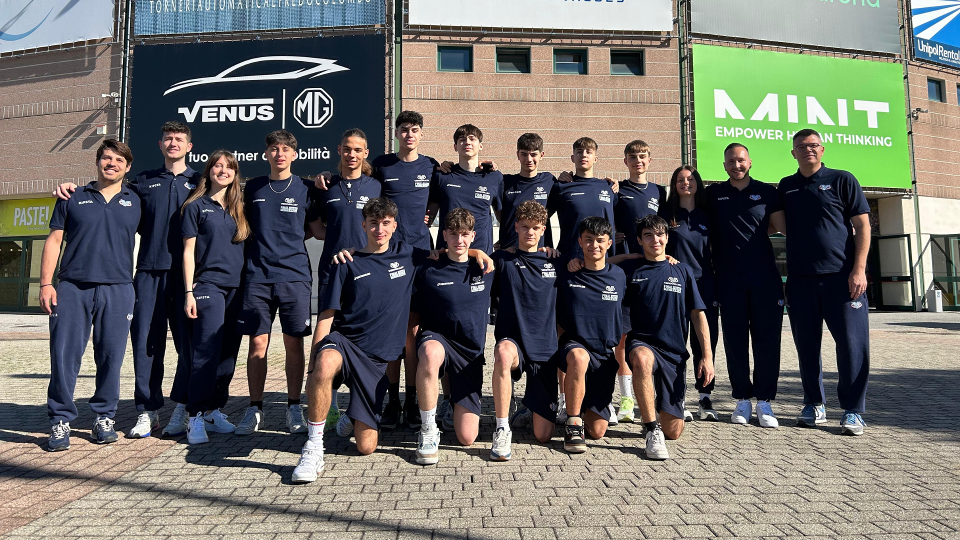 VV u15
