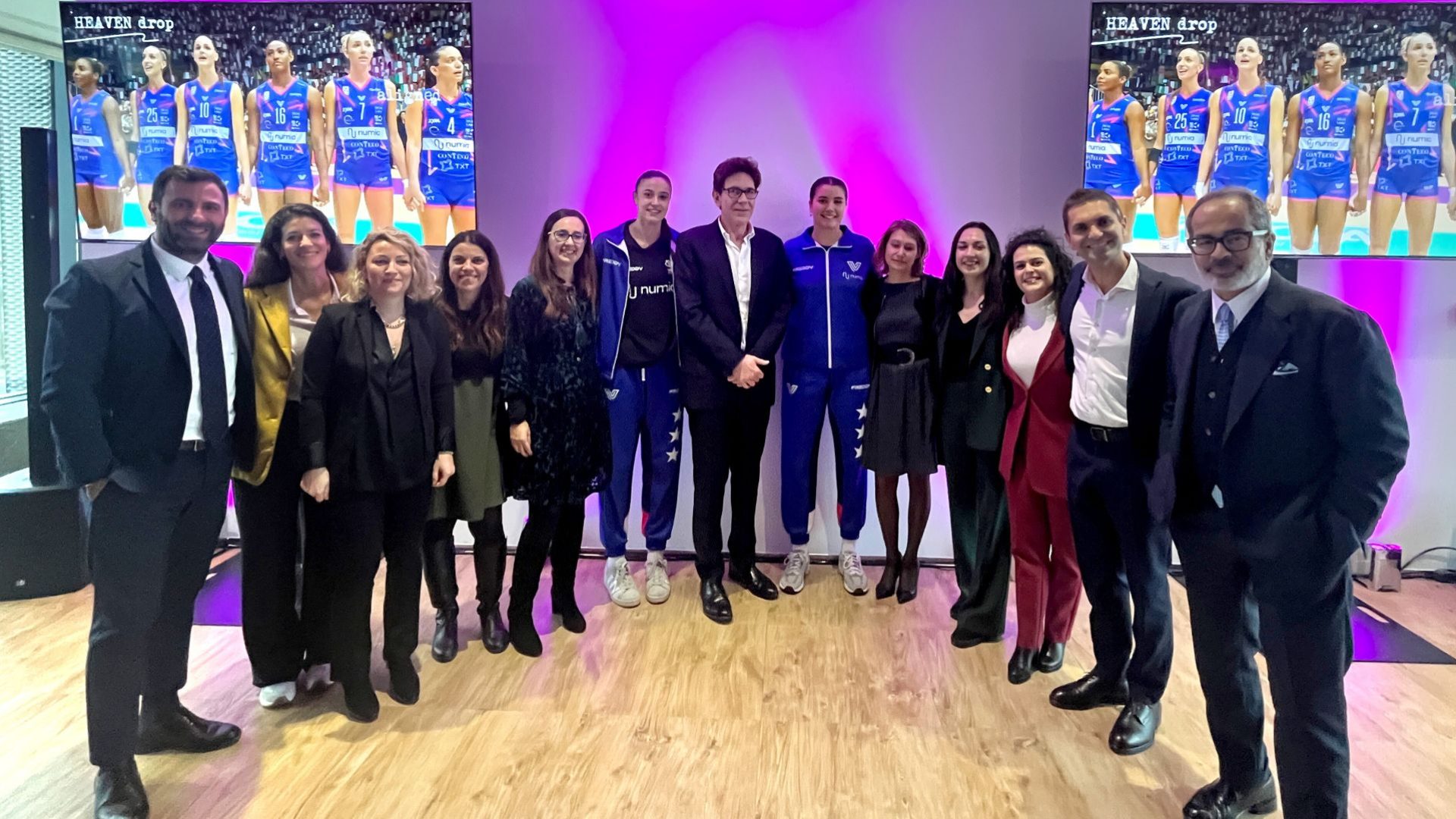 dbf2c189-f483-4a9a-8ac6-6f8212eb1174