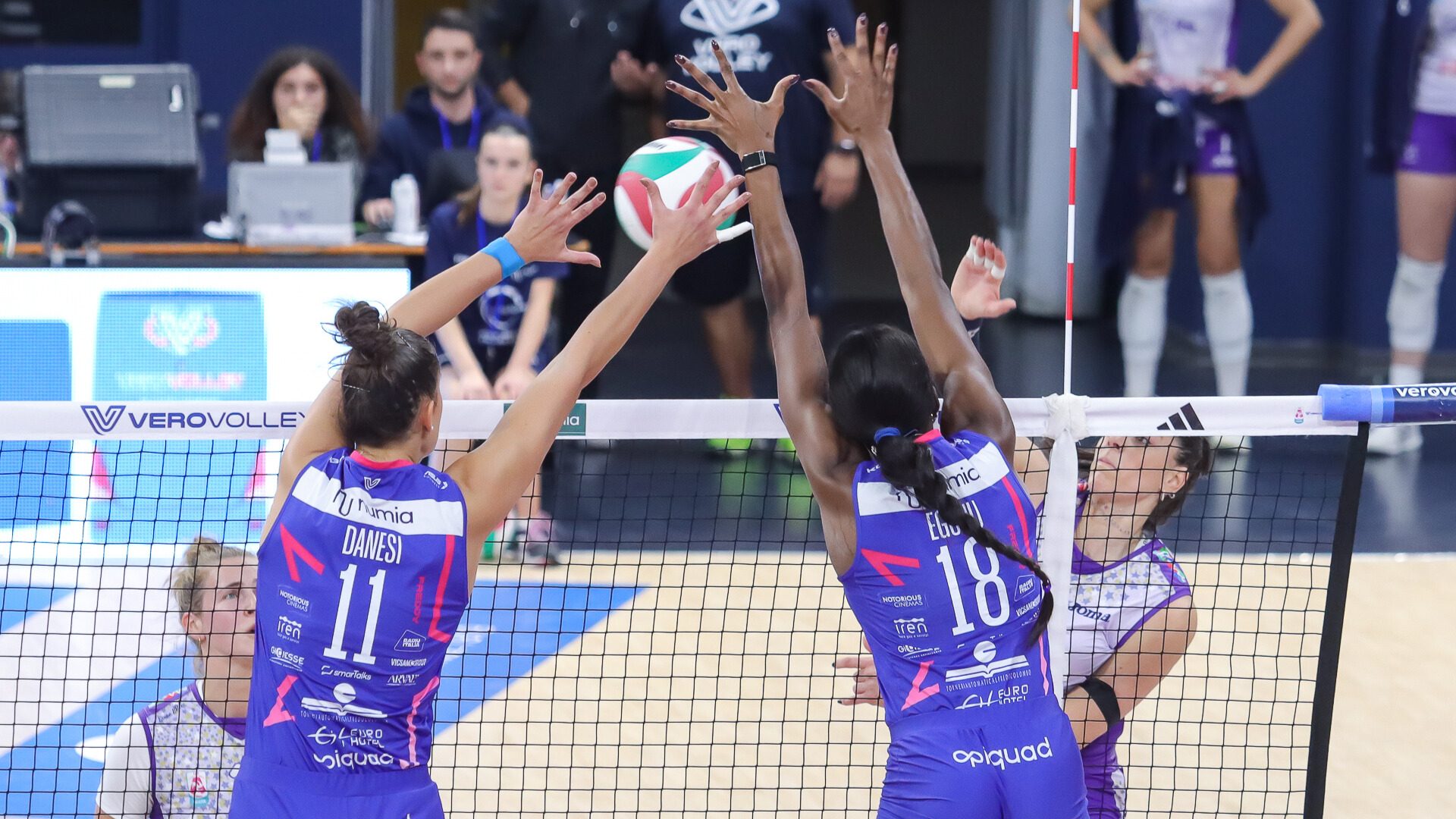 f8bd6229-8661-4b68-960e-2abeb22b08d0