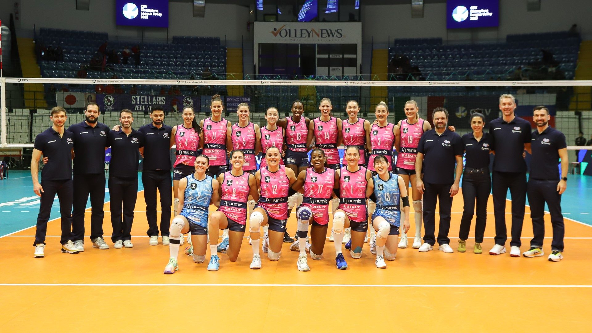 foto squadra numia vero volley milano