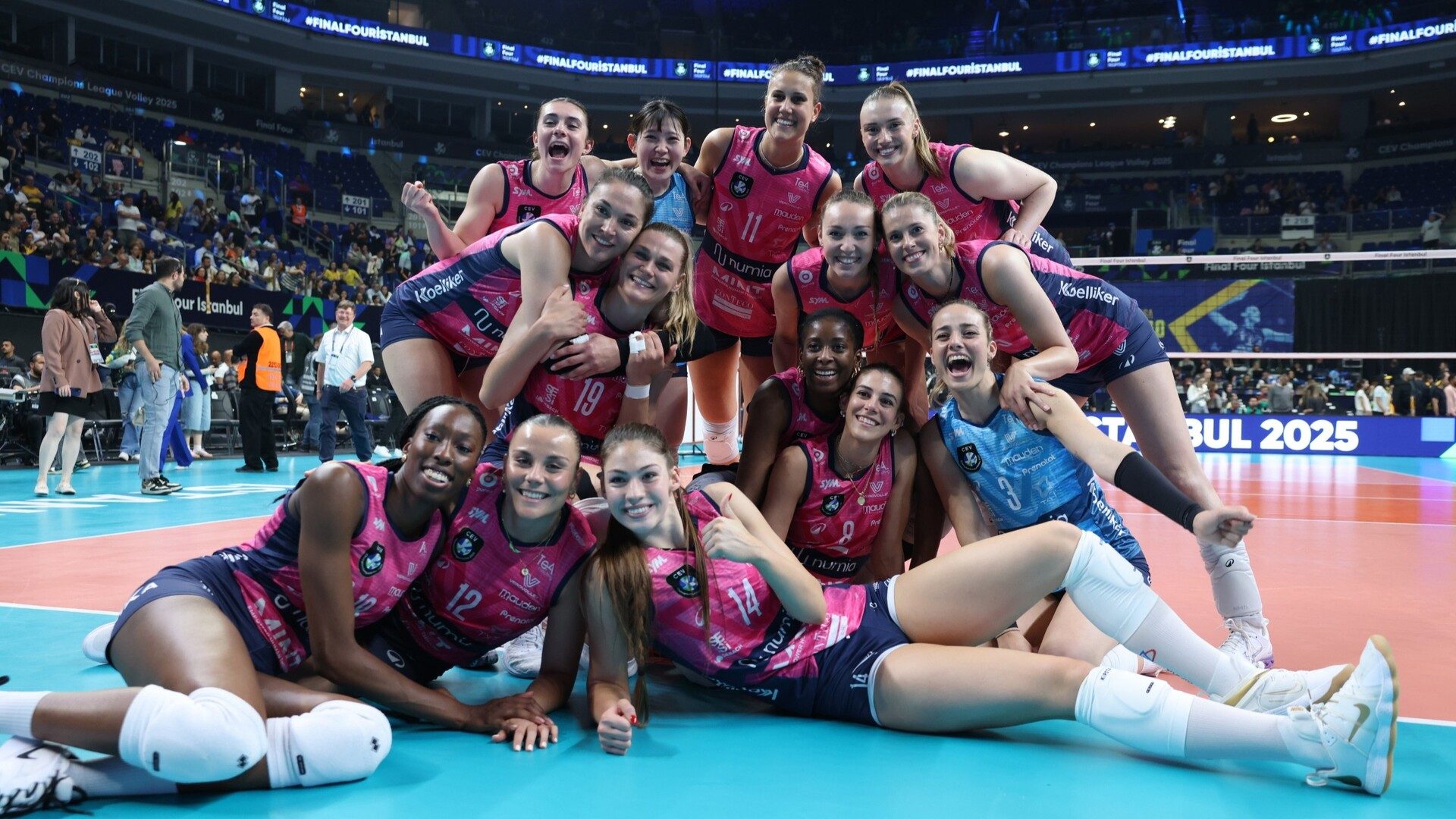 foto vittoria final four 3 4 posto
